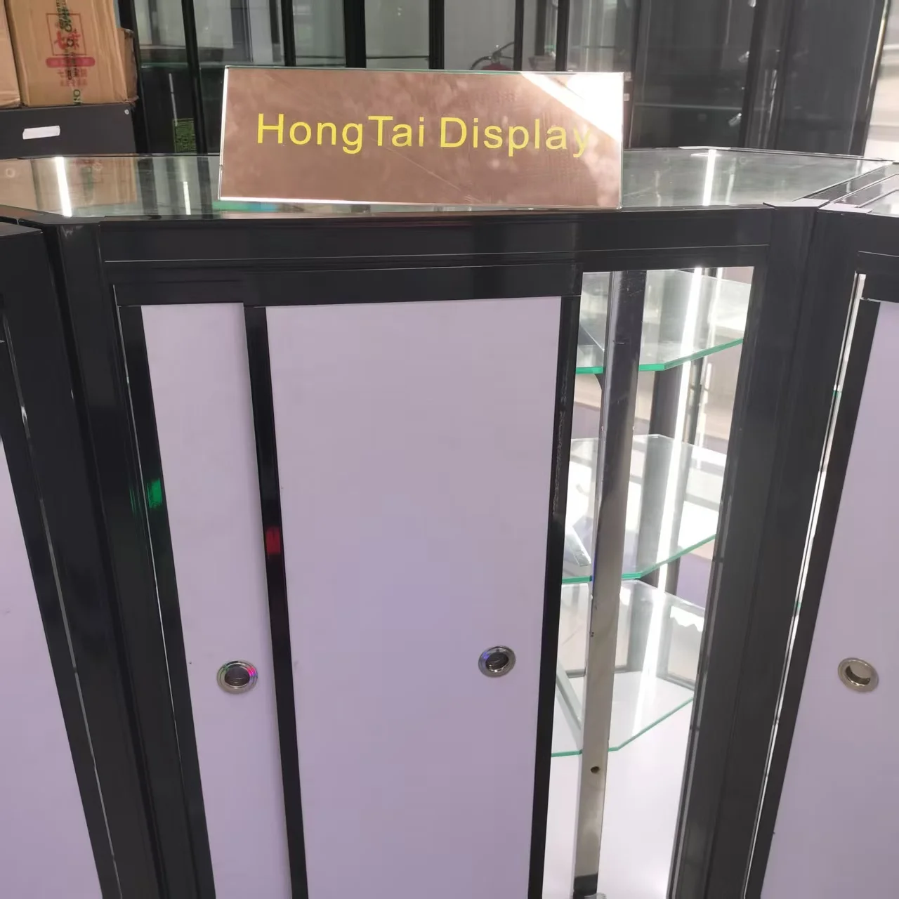 Custom.Hexagonal Showcase Counter With Multi Color Light and Strips Light Shop Fitting Smoke Shop Display for  Showcase Cabinet