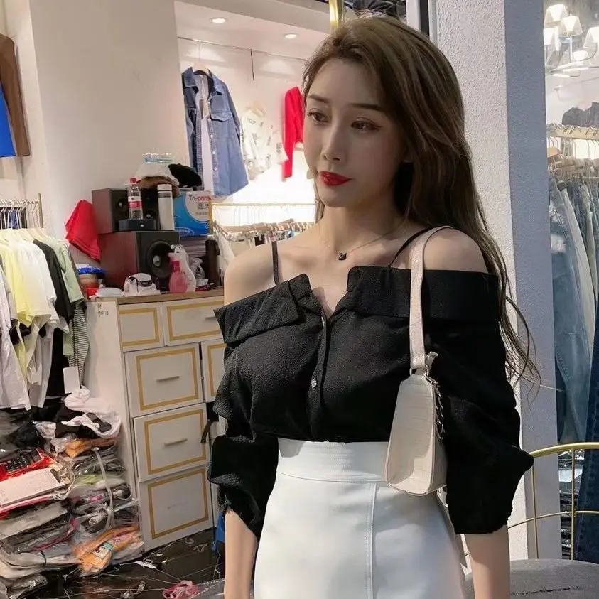 Spring Socialite Temperament Slip Shirt Internet Famous Goddess Suspender Off Shoulder Top New 2024 Style