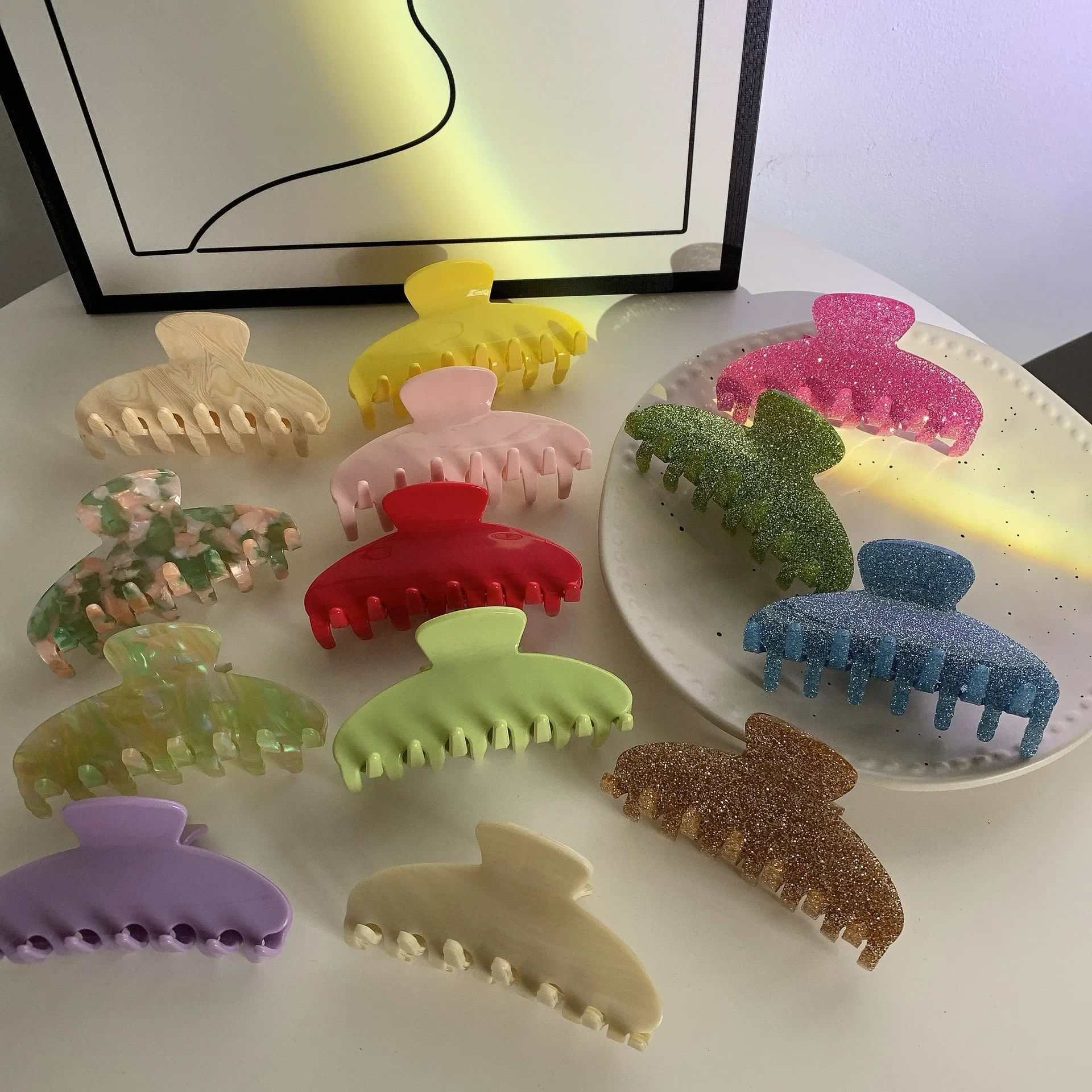 Classic Solid Color Hair Claw Glitter Hair Clip Acetate Claw Clip Barrette Claw Clips for Girl Trendy Hair Accessories for Women