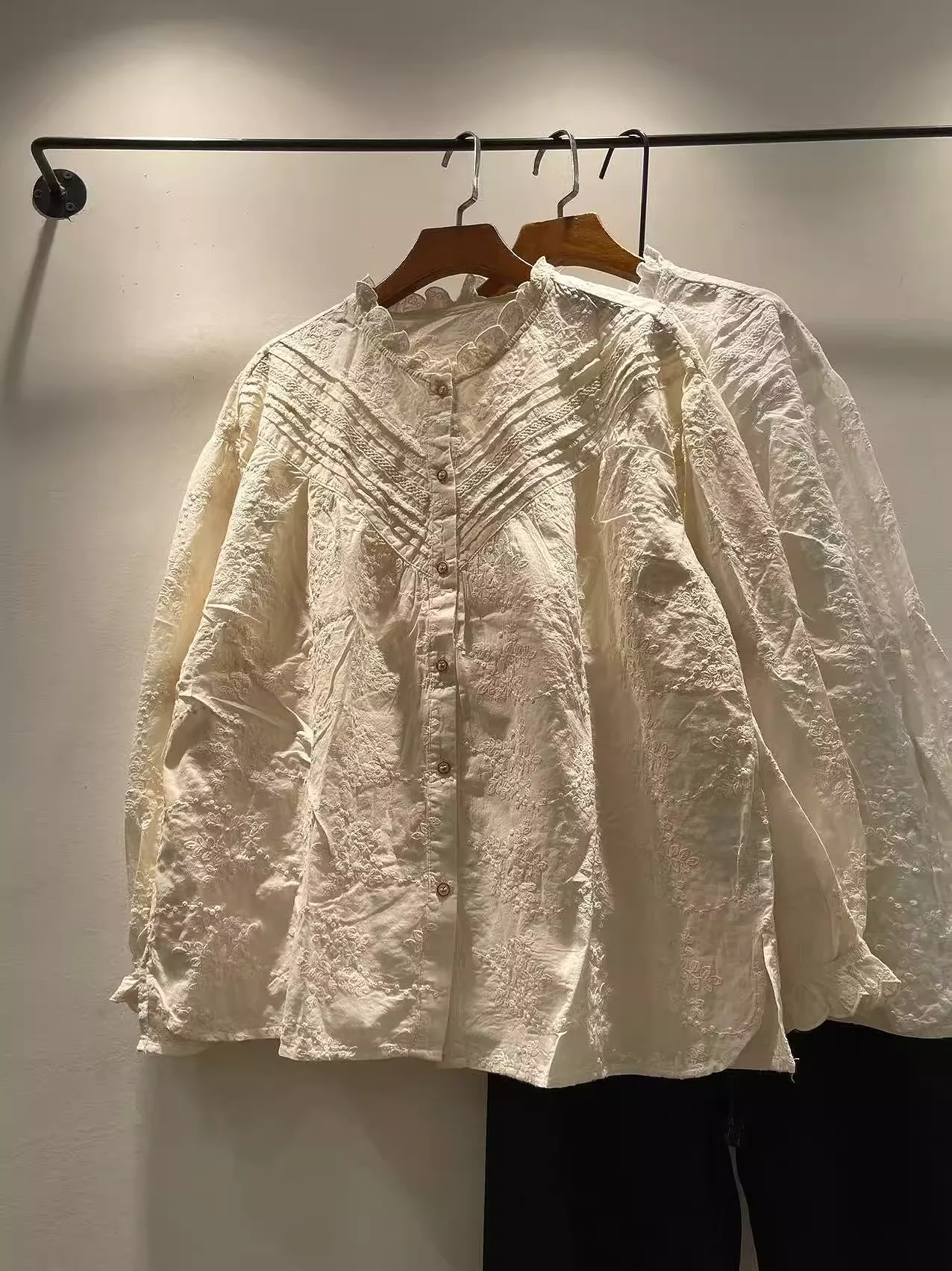 

Morigirl cotton shirts autumn japanese vintage clothing elegant lace embroider patchwork shirts big size blouse