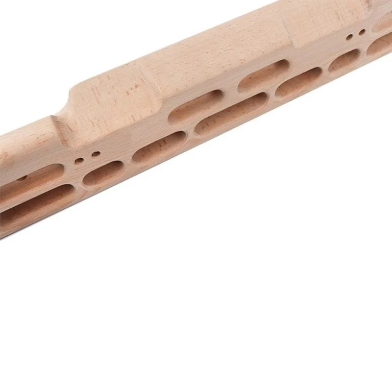 

Деревянное скалолазание поднимает на доску крытая скалолаза