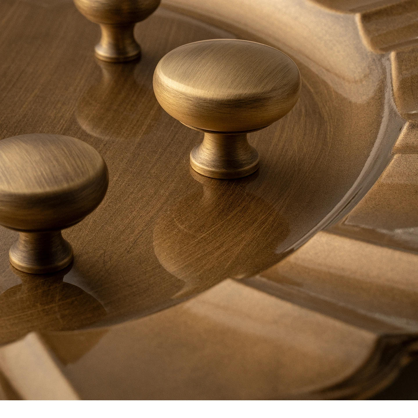 Antique brushed brass single-hole cabinet knob 9