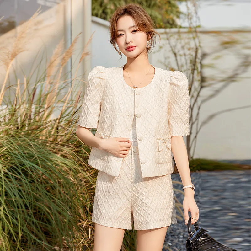 Elegant Embossed Short Sleeve Suit Coat Women's Summer High-End Small Fashionable High Waist Shorts Suit