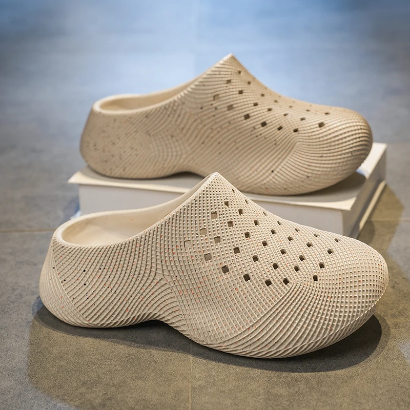Men Slippers Hollow Out EVA Clogs Quick Dry Breathable Slip On Mules Non Slip Thick Sole Woman Beach Shower Garden Water Sandals
