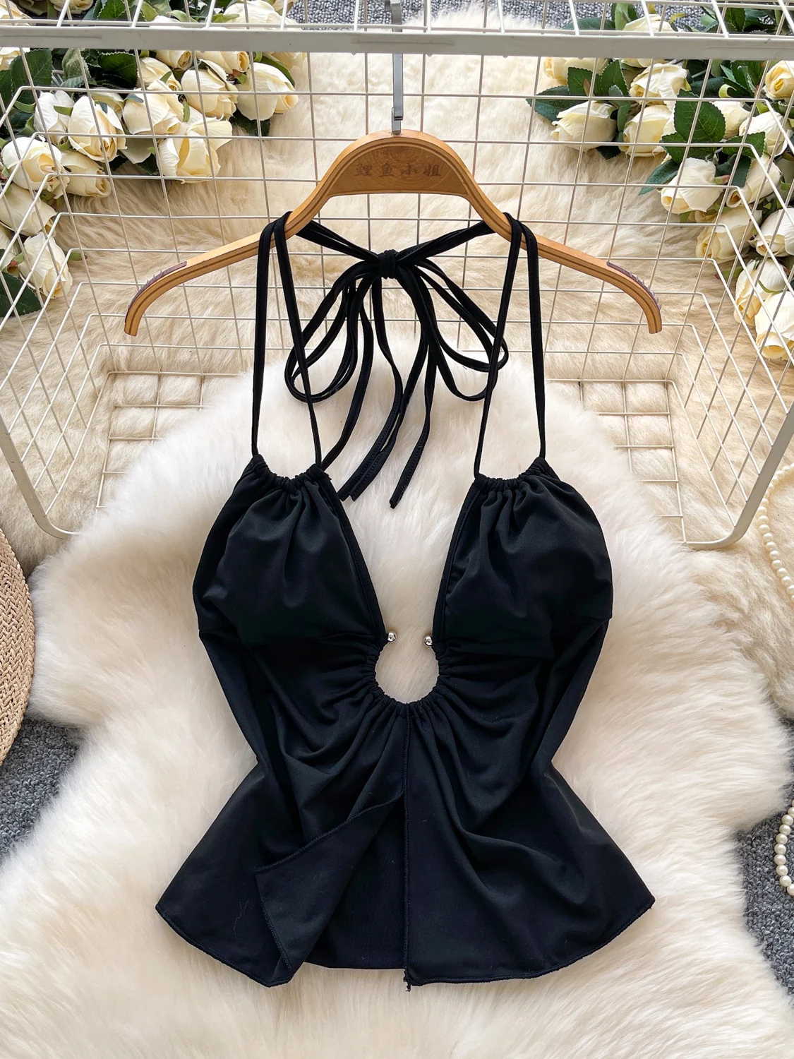 

Женский черный готический кружевной укороченный топ в винтажном стиле Y2k с открытыми плечами и v-образным вырезом, корсетный топ без рукавов, майка 2000-х годов, эмо-одежда, летняя одежда