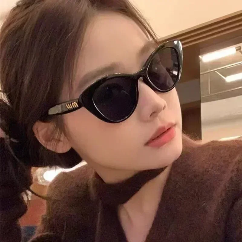 Fashion Sunglasses Cat Eye Women Men Luxury Brand Designer High Quality Fashion Casual Versatile Letter Sunglasses Girls Glasses