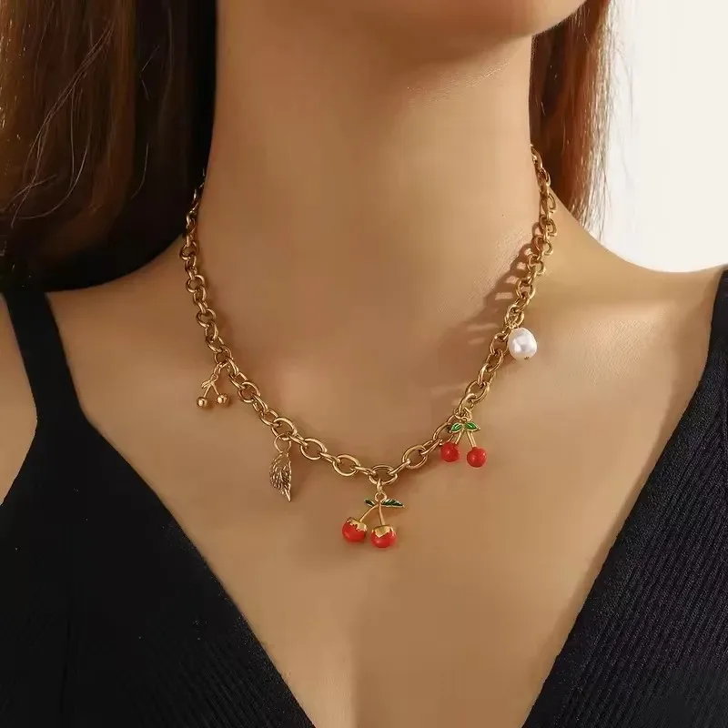 

Sweet Stainless Steel Strawberry Cherry Pendant Necklace for Women Luxury Gold Color Choker Chains Y2k Party Jewelry