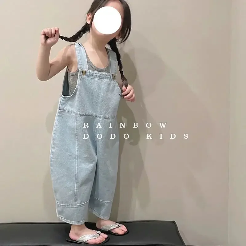 

2026 Girls Summer Outfit Set Korean Casual Baby Vest And Denim Overalls 2-Piece Children's Clothing Set