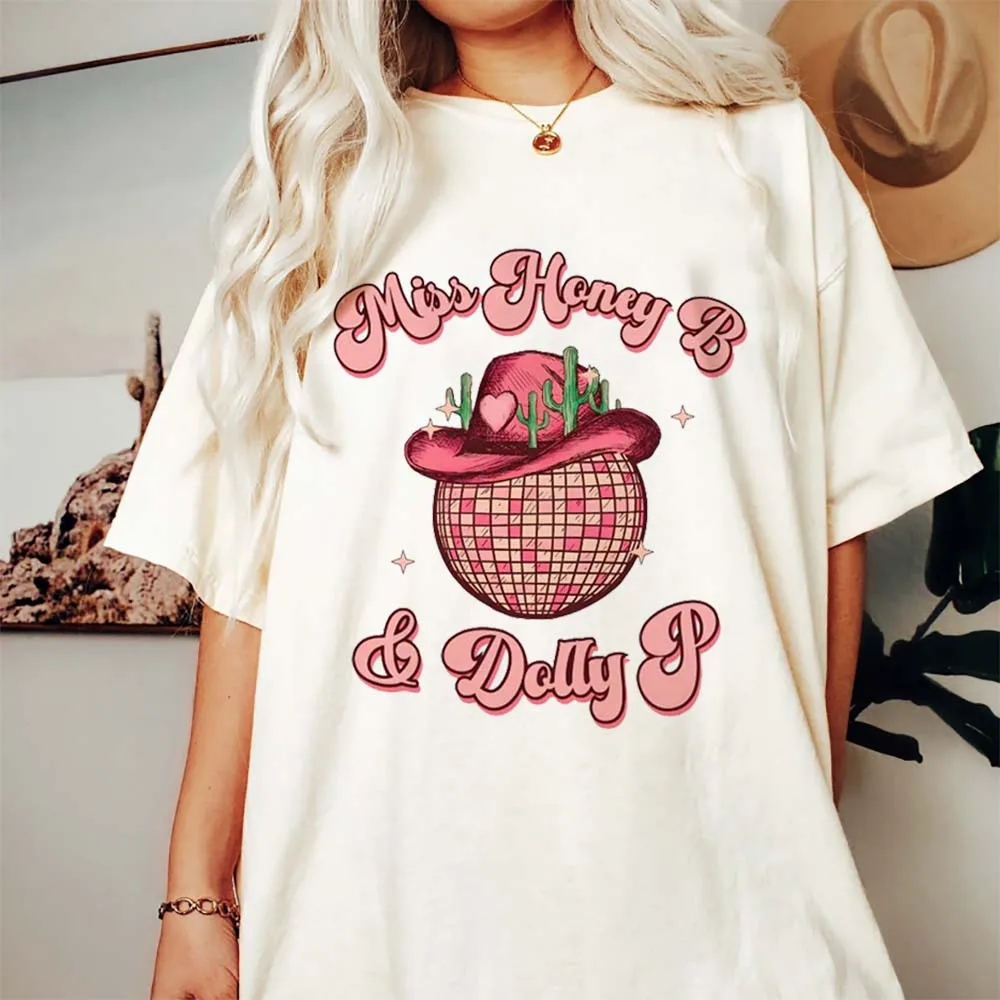 T-Shirt Women's Short Sleeved Vacation Beach T-Shirt Cowboy Carter Miss Honey B and Dolly P Printed Pattern Fun Sweet T-Shirt.