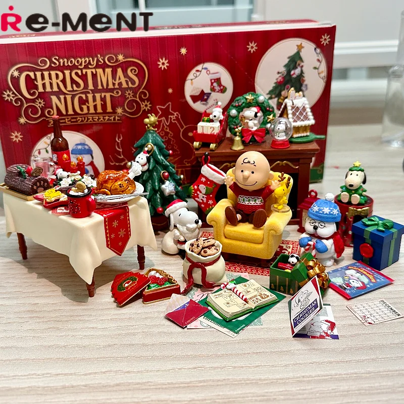 Re-Ment Snoopy Christmas Night Miniature Scene Set Collectible Desktop Decor For Study Studio Display