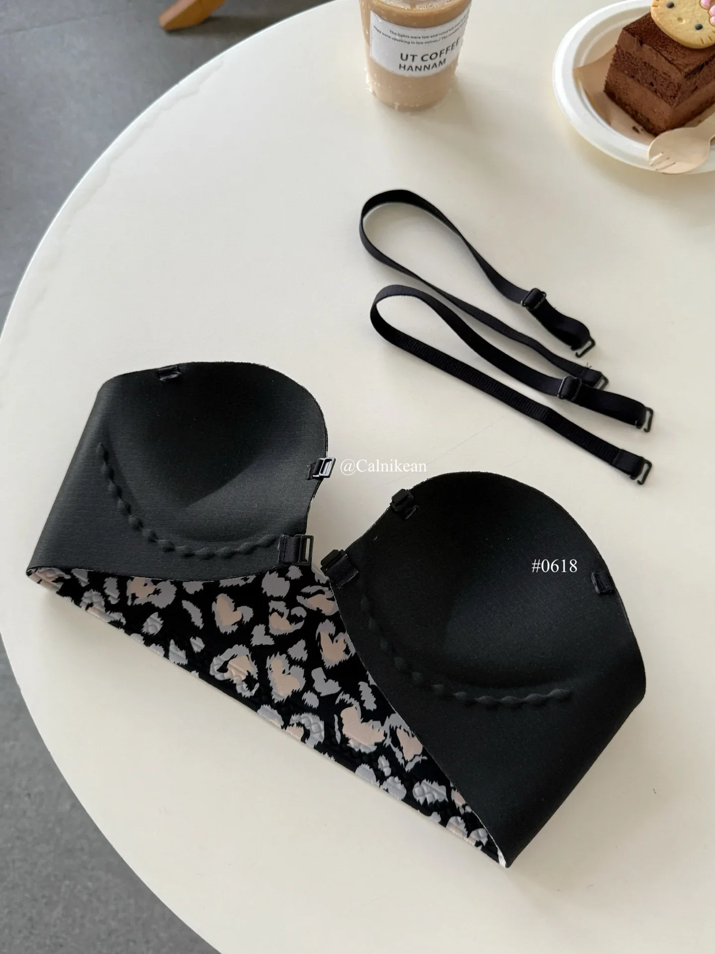 Modischer, seitlich gekreuzter, trägerloser Bandeau-BH mit Schnallendesign, bequemer, stützender Push-up-BH für Damen – Detail 30