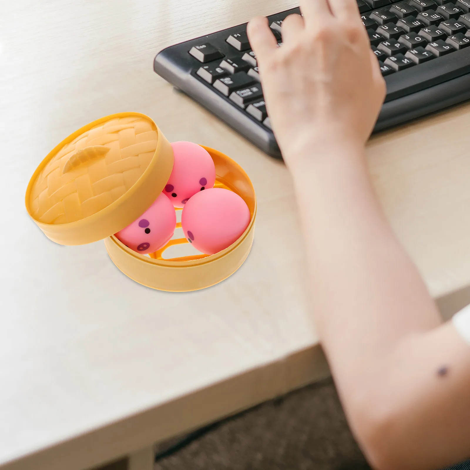 مجموعتان من ألعاب الضغط على شكل كعكة محاكاة لعبة قابلة للتمدد من البلاستيك المرن هدية مثالية لحفلات أعياد الميلاد