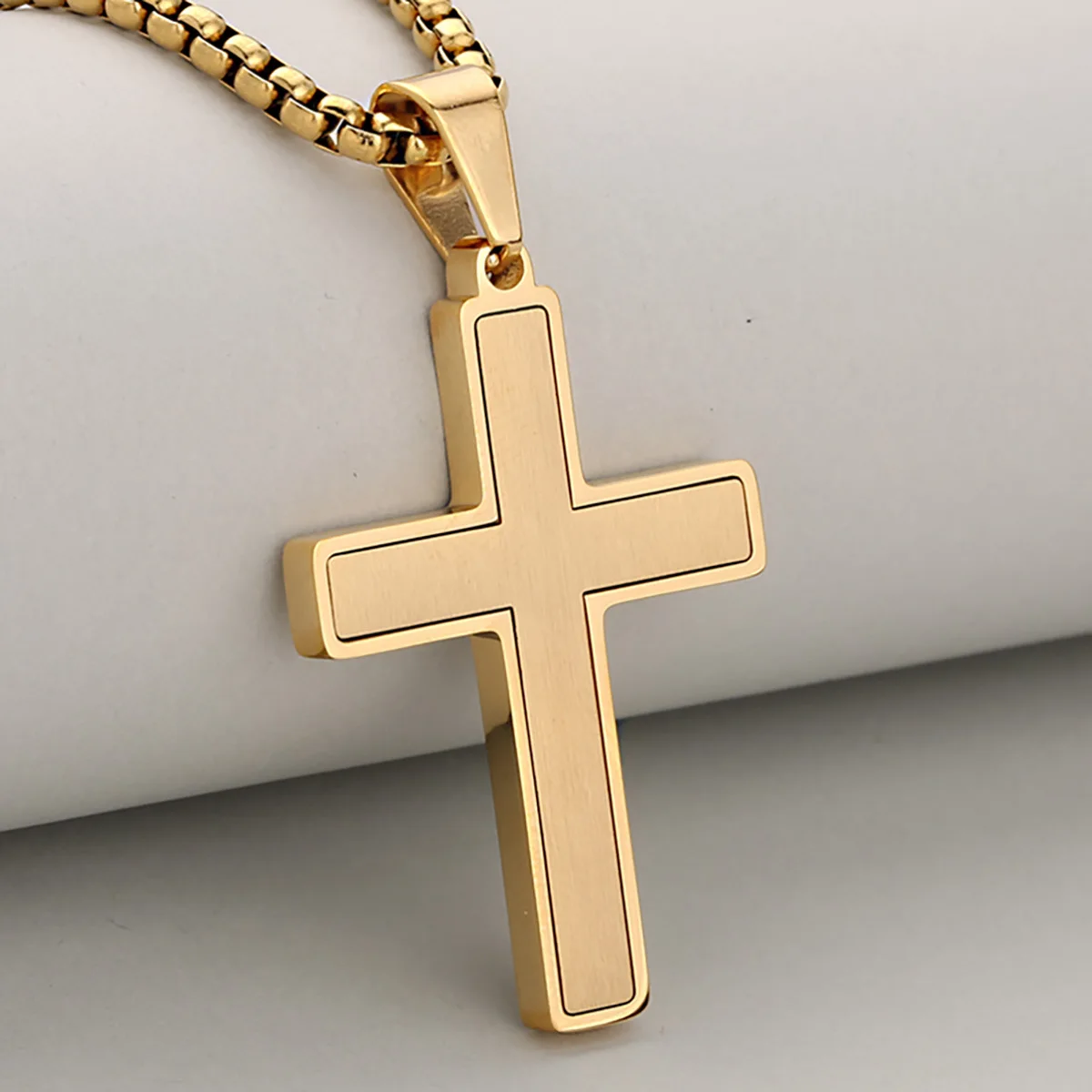

Minimalist Two-Tone Polished Sand Stainless Steel Cross Pendant Necklace For Men And Women, Delicate Craft & Low-Key Luxury