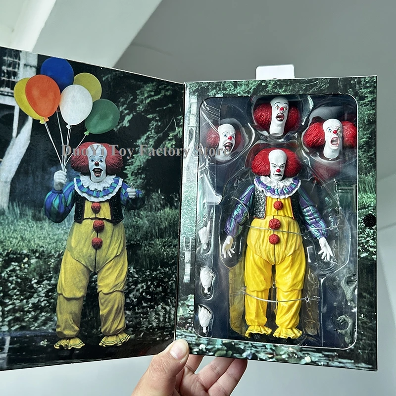 NECA Pennywise Leatherface Figura Joker Stephen King Clown Ultimate Horror Toys Action Figure Modello Decorazione di Halloween Regali