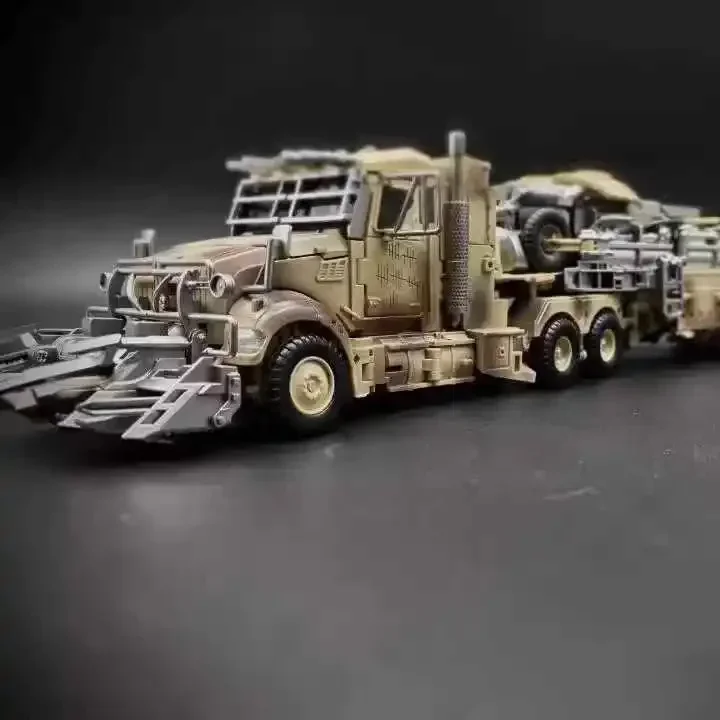 Transformed Toy DP01 Oil Tanker Megatron Alloy Enlargement Desert Battle Damaged Version Action Figures Model Collection