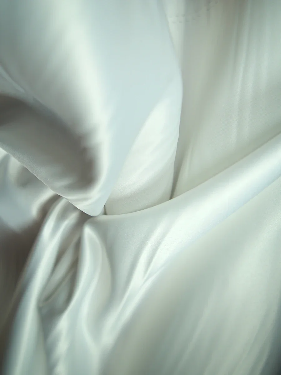 

Soft and smooth satin fabric skin friendly design high-end wedding dress shirt pajamas fashionable dress DIY fabric