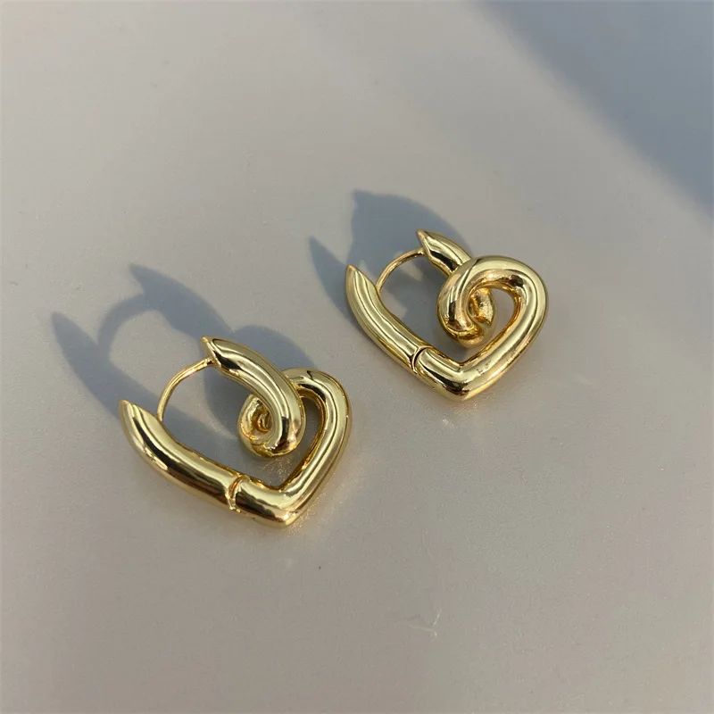 Hollow Love Heart Geometric Earrings For Women Girls Minimalist Elegant Classic Ear Buckle Wedding Bride Jewelry Gifts