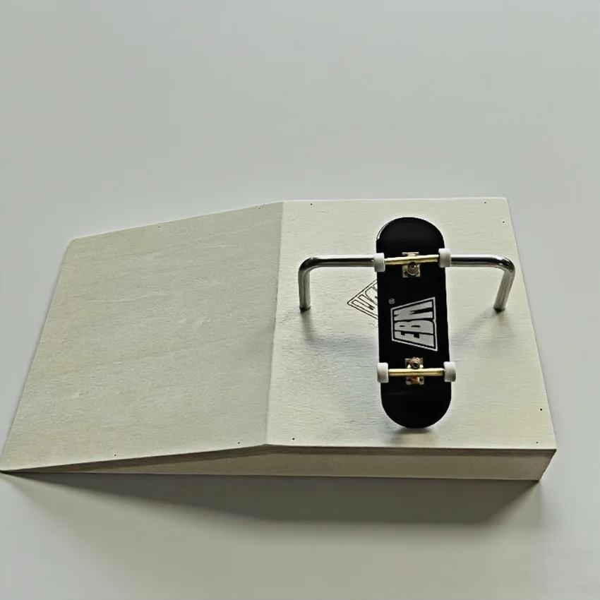 Hölzernes Griffbrett-Rampenset, Viertelrohr und Schleifschienen-Hindernisse für Tech Deck Desktop Skate Park