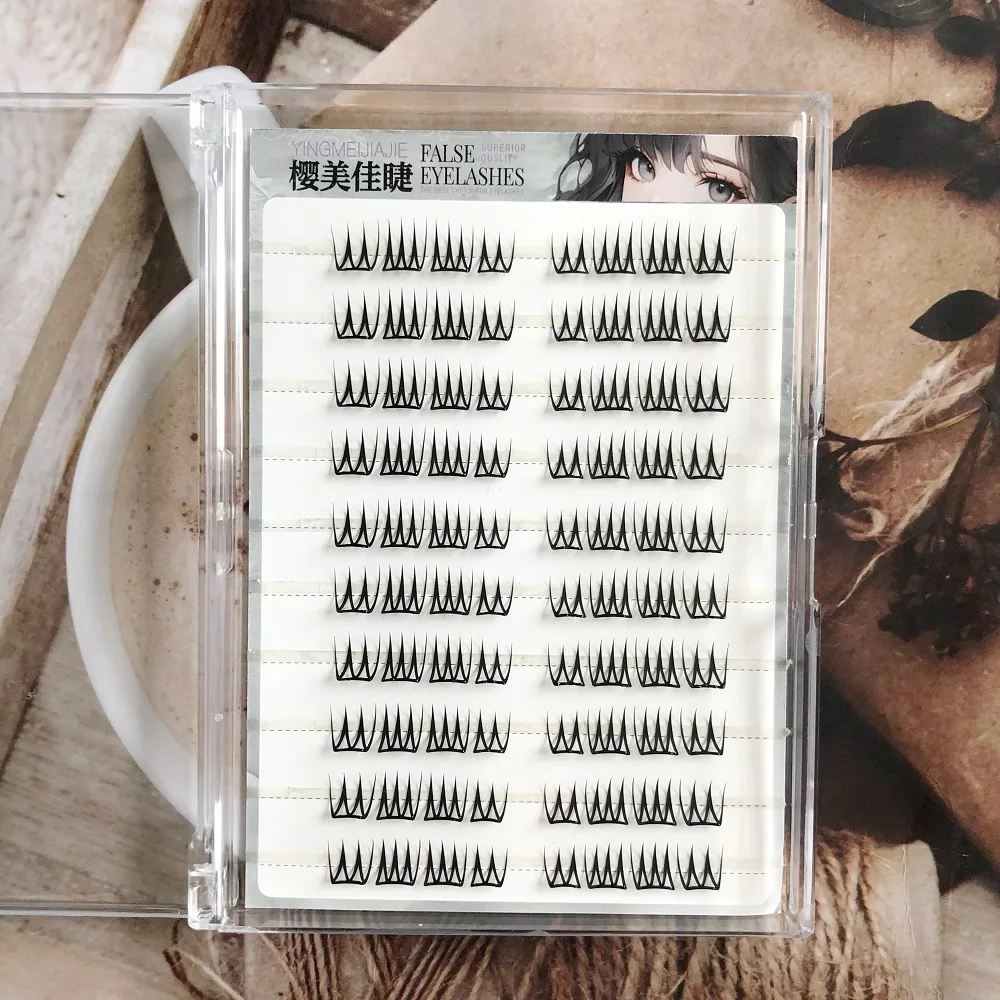 Ciglia a grappolo autoadesive senza colla a forma di U Idolo coreano segmentato Uso quotidiano Trucco per occhi soffice impermeabile adatto ai principianti fai-da-te