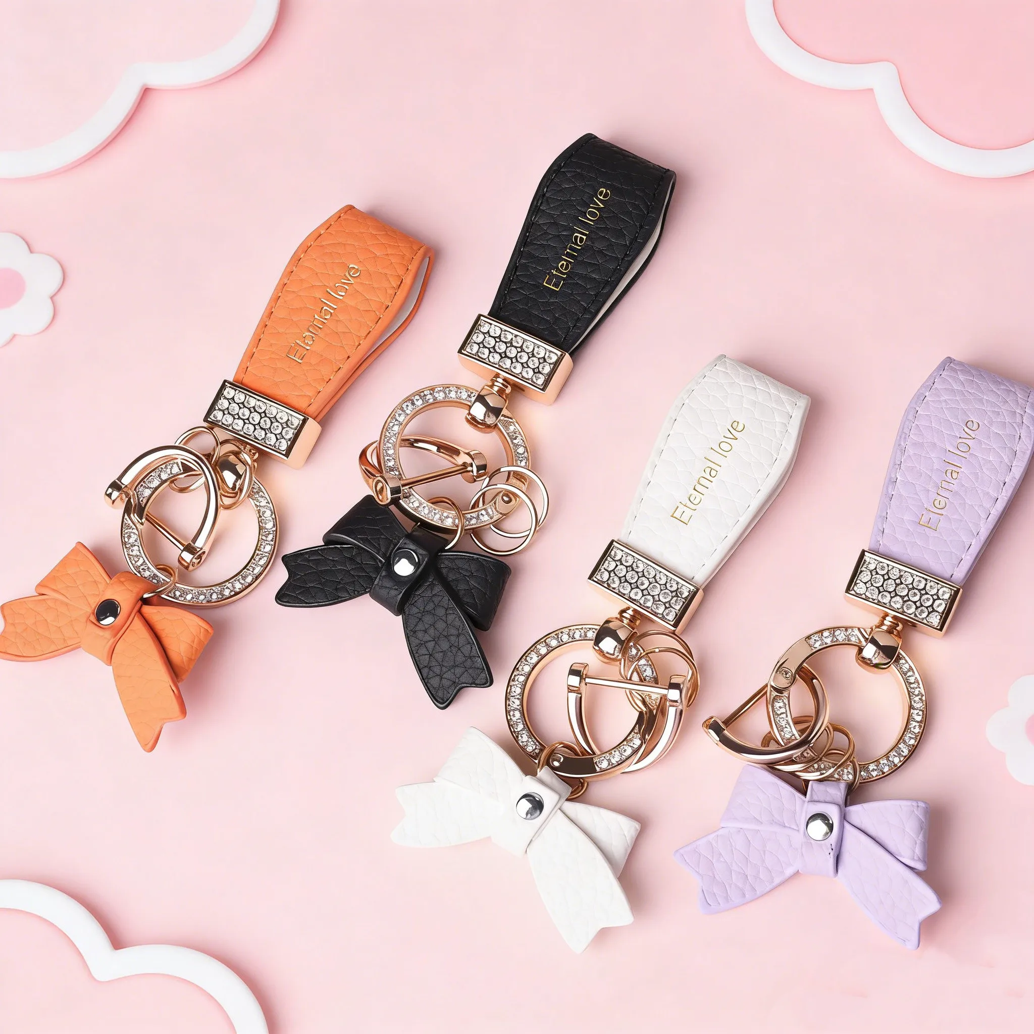 Neuer Schleifenknoten-Autoschlüsselanhänger mit diamantbesetzten Luxus-Handtaschen, Geldbörsen und Accessoires.