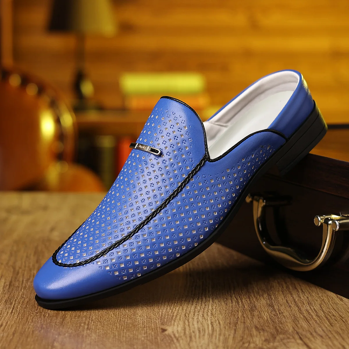Summer New Men Shoes Leather Slippers Microporous Casual Slides Young Man Slip-on Loafers