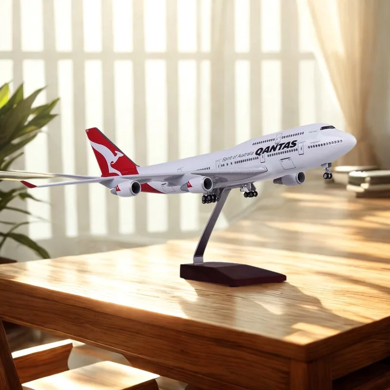 47CM Scale Aircraft Models B747 Qantas Airlines Plane Model Diecast Airplane Model Adults Fun For Collections And Displays