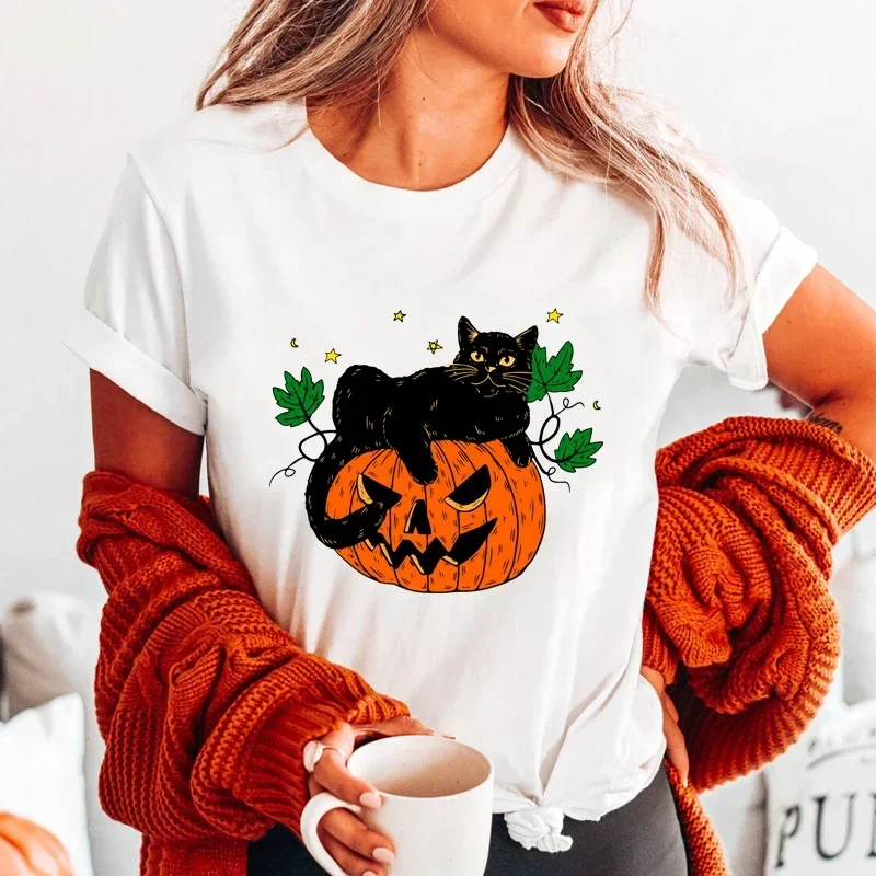 

Retro Black Cat And Pumpkin T-shirt Women Autumn Spooky Season Holiday Top Tee Shirt Funny Halloween Party Tshirt