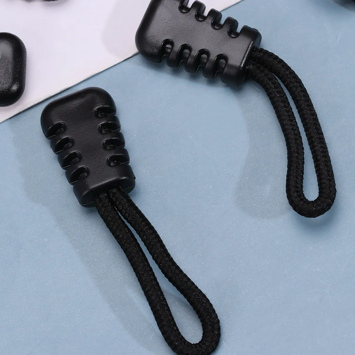 100Pcs Robust Plastic Injection Zipper Sliders Universal Replacement Parts for Garment Luggage Shoe Handbag Bag Repair Superb