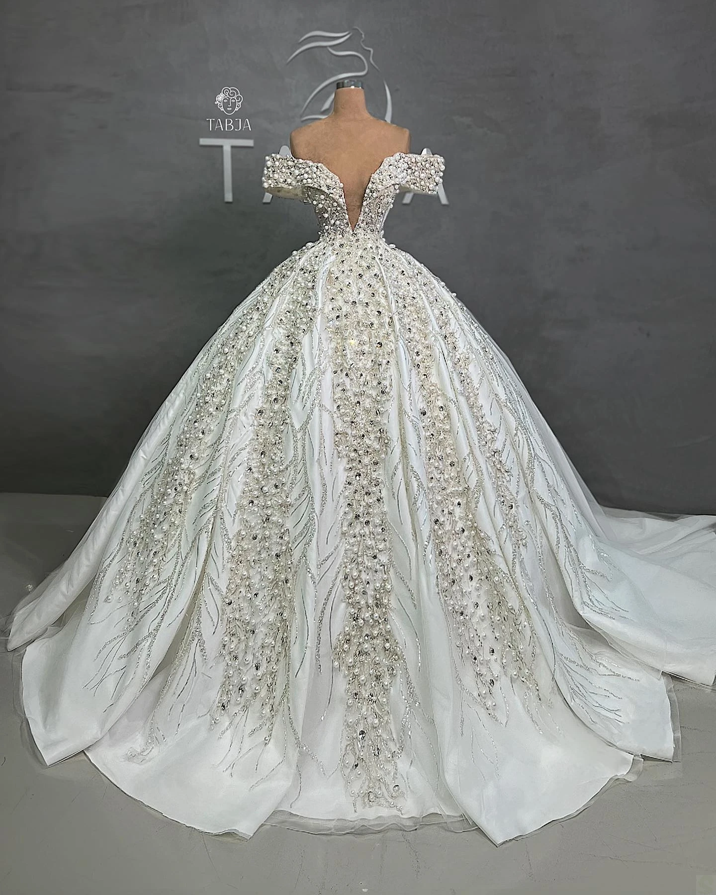 Abiti da sposa bohémien perline Appliques pizzo Sweep Train Custom Made Off spalla Lace-Up Back Boho Ball Gown abiti da sposa