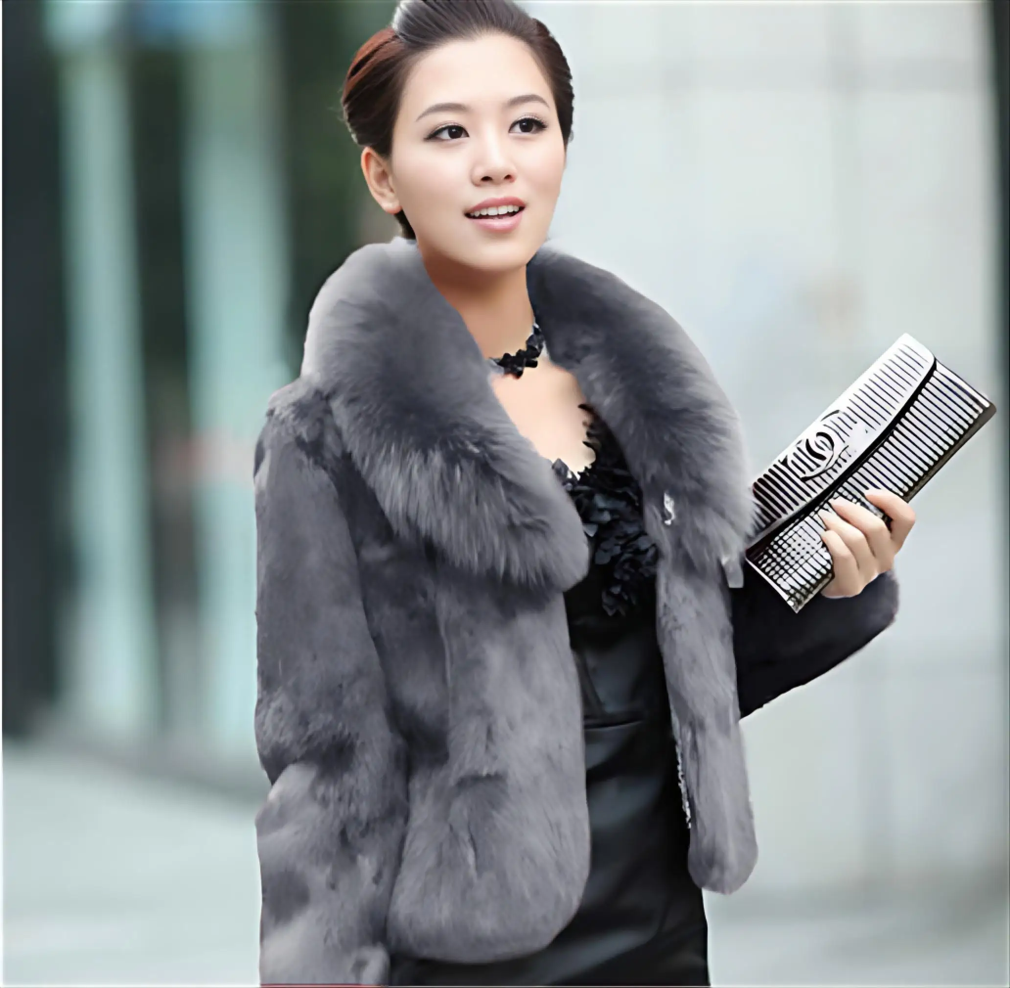 معاطف نسائية من الفرو الصناعي ملابس عمل غير منتظمة مستوحاة من الأرنب للفتيات على الطراز القوطي بطول الأرض مزيج من الصوف مخطط أنيق وعميق