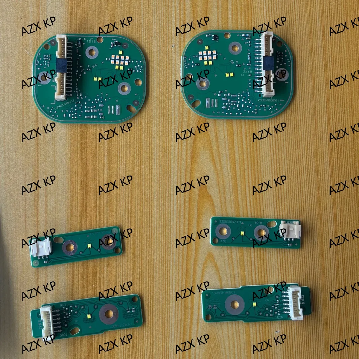 

Подходит для дневных ходовых огней A4 B9 2016-2019, указателей поворота, источника света, модуля лампочки дневного света.