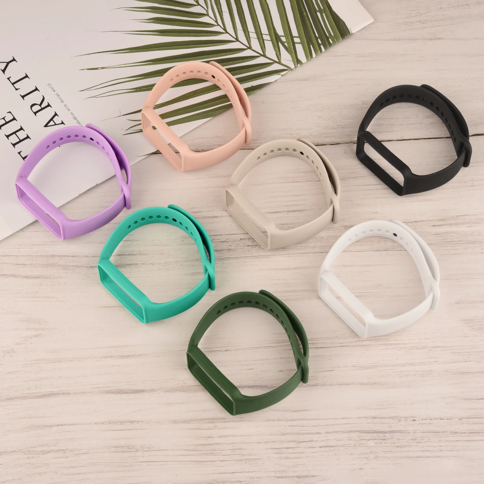 Soft Silicone Band For Huami Amazfit Band 7 Strap Adjustable Bracelet Watchband Replacement For Huami Amazfit Band 7 Watch Band