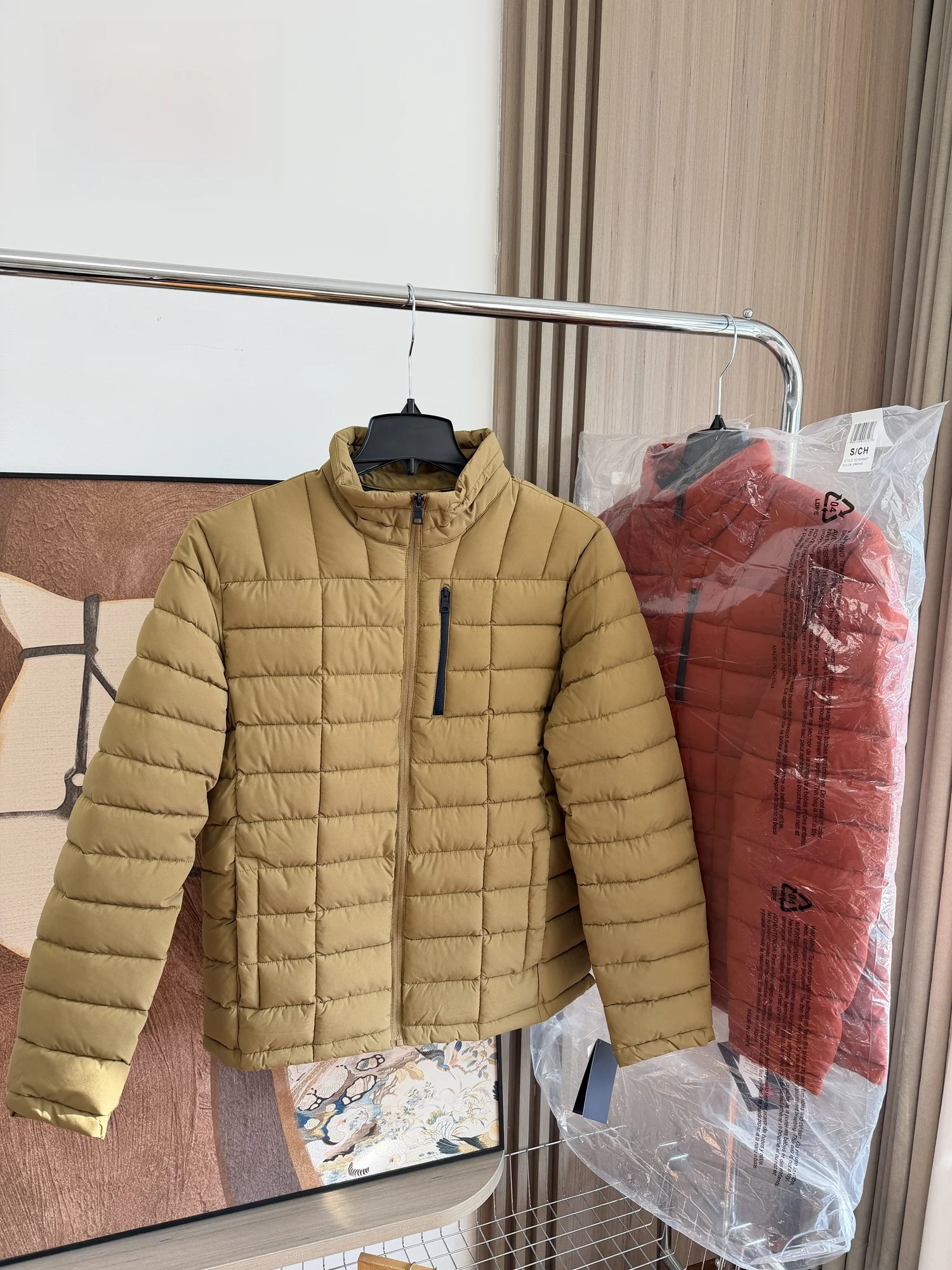 

Мужская хлопковая куртка для активного отдыха, теплая, ветрозащитная, с воротником-стойкой, 3D-крой, легкая, зимняя, городская, на молнии...