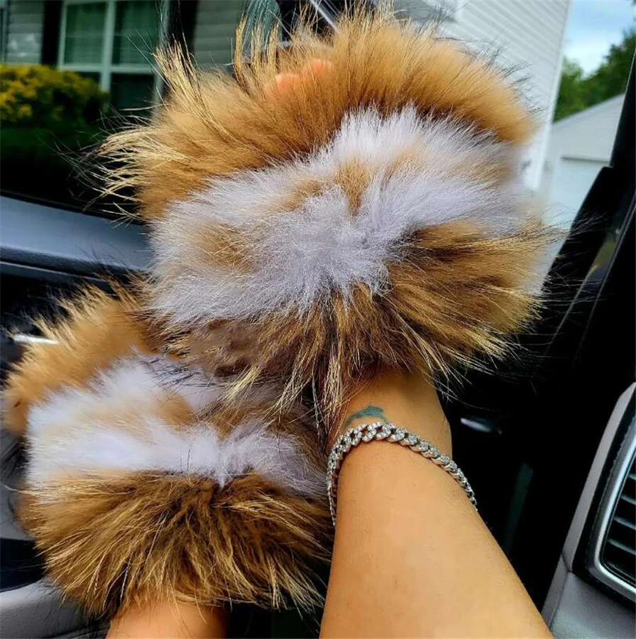 Saucy Girl Fur Slippers Summer Furry Slides Pretty Female Flat Sandals Garden Shoes Clogs Slides Holiday Beach Flip Flops