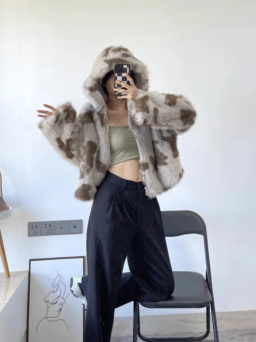 

2025 New Korean Sle Women's ort Thiened Warm Faux Fur Coat with Hat Fluffy Plu Leather Jaet Commute Sle