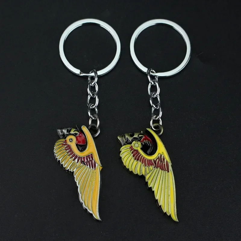 Outlaws Hot sales New Arrival Skeleton Wing Motorcycle Biker Clothing Hells Angels Pins Man Party Rock Key chain Gift