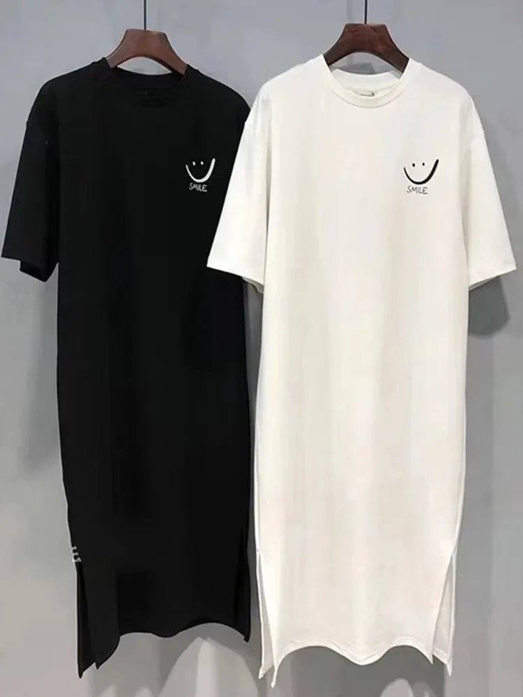 여성 여름 새로운 반팔 티셔츠 드레스 무릎 드레스 위의 느슨한 중간 길이