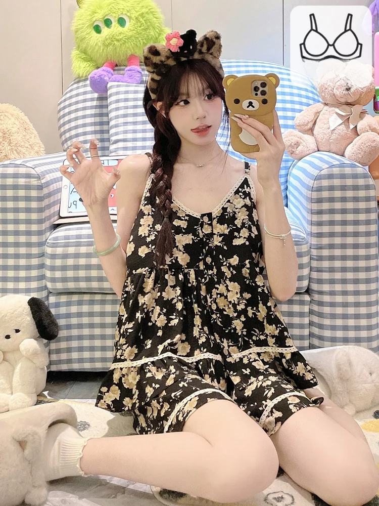 

Sweet Floral Lace Trim Spwear Set with Chest Pad Women's Summer Strap ort Pants Home Clothes Casual Lightweight V-ne