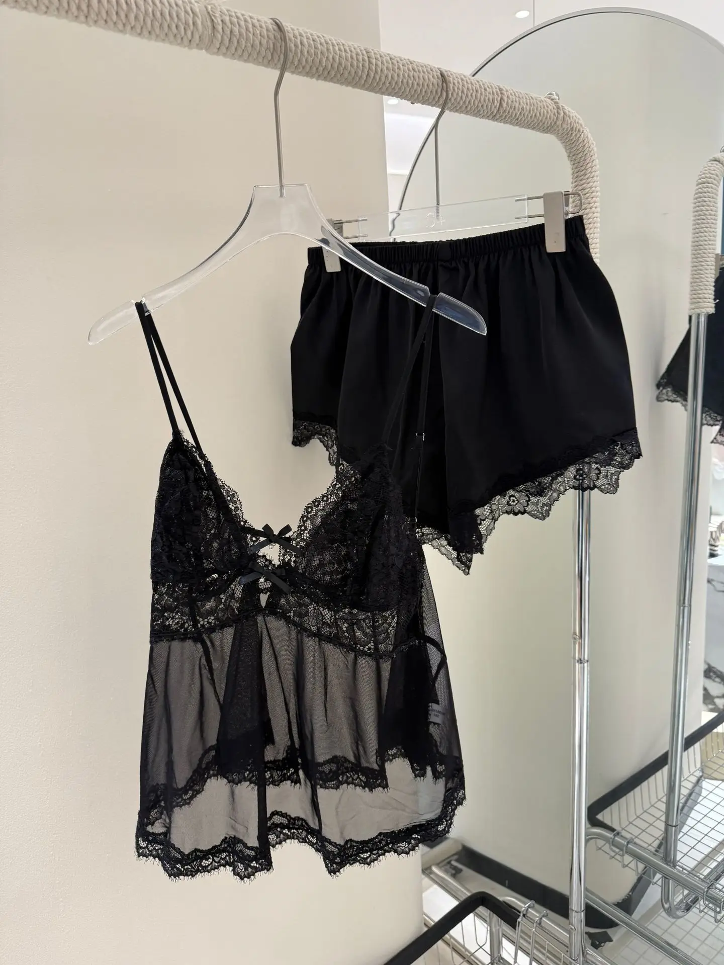 Sexy Suspender Pajamas Set Women Patchwork Lace Strap Top Shorts Pijamas Suit Homewear Rayon Loungewear Pyjama