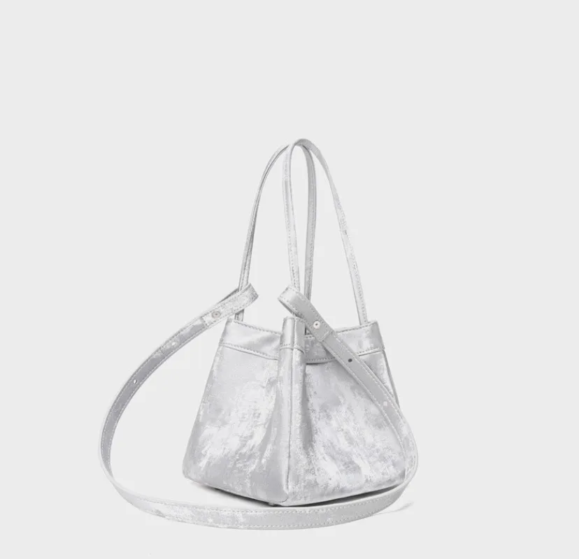 New popular girls bucket bag messenger bags women's kit bag new Chinese handbag niche ins leather small bag shoulder bags