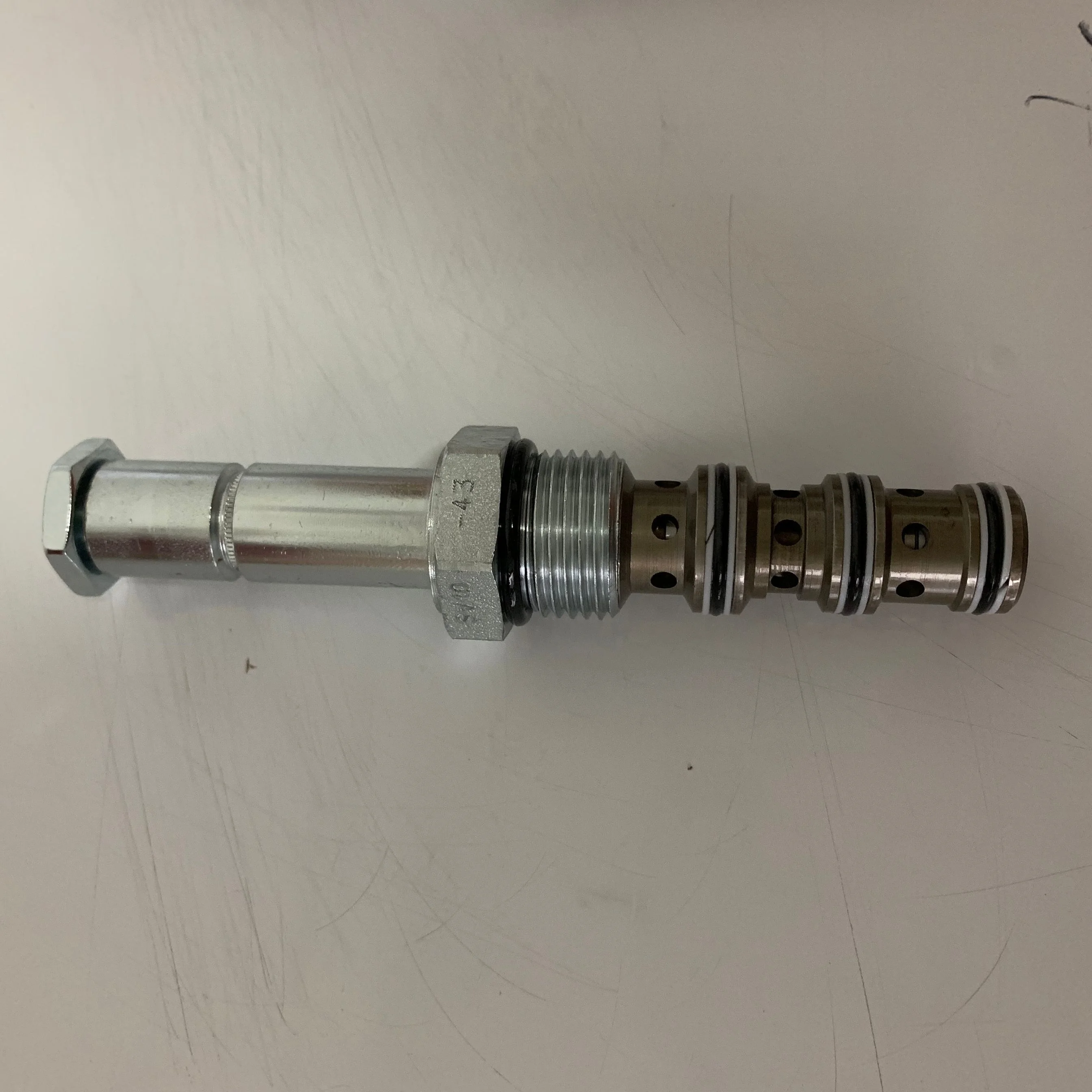 

SV10-43 SV10-43-0-N-00 HydraForce Оригинальный электромагнитный клапан, сделанный в Великобритании, картриджный клапан, большой запас, высокое качество