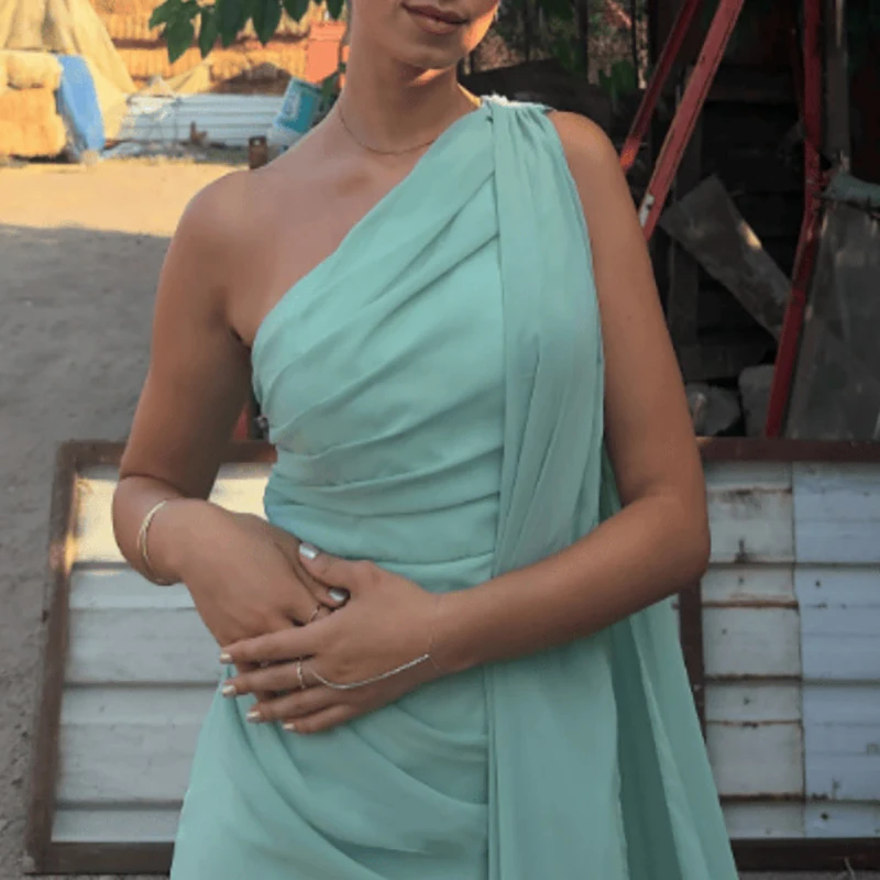 المرأة مثير بلا أكمام مزاجه فستان الحفلات موضة ثنيات عالية الخصر فستان طويل أنيق مائل طوق غير النظامية رداء فستان