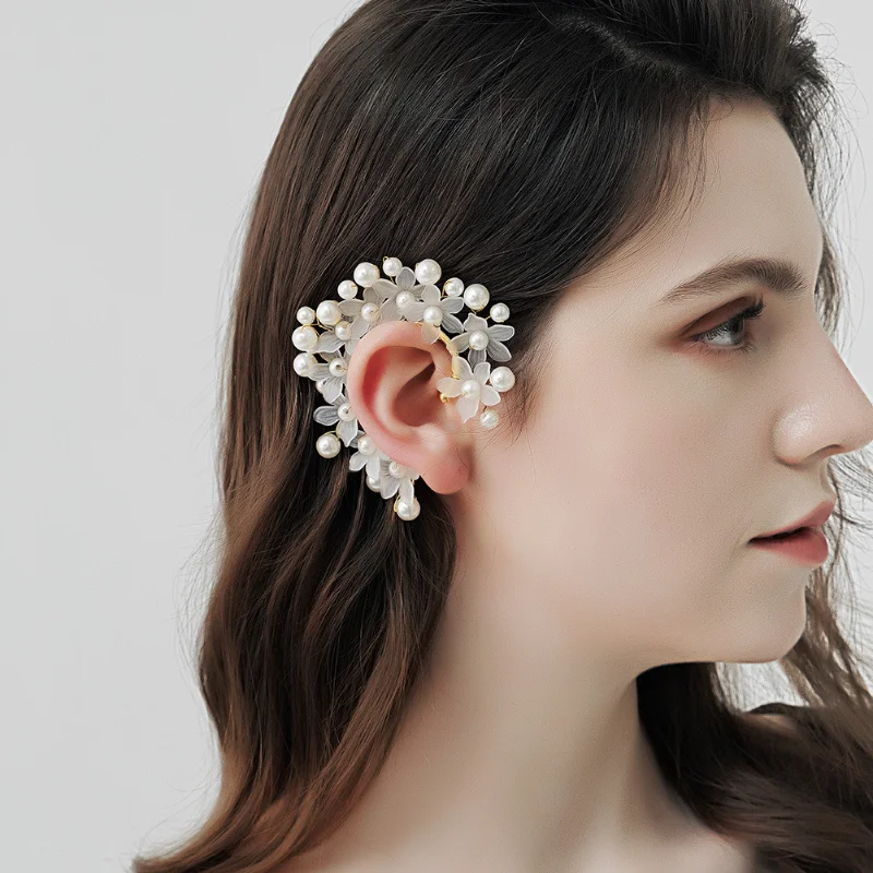 

Korean Beautiful Ear Bone Clip Photo Earrings Without Ear Piercing Pearl Earrings Personalized Ear Hooks