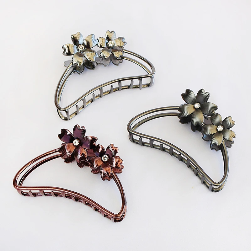 سبيكة مخلب شعر كبير زهرة مشبك شعر للنساء فتاة المشابك الشعر دبوس الشعر دش مخالب التصميم غطاء الرأس إكسسوارات الشعر