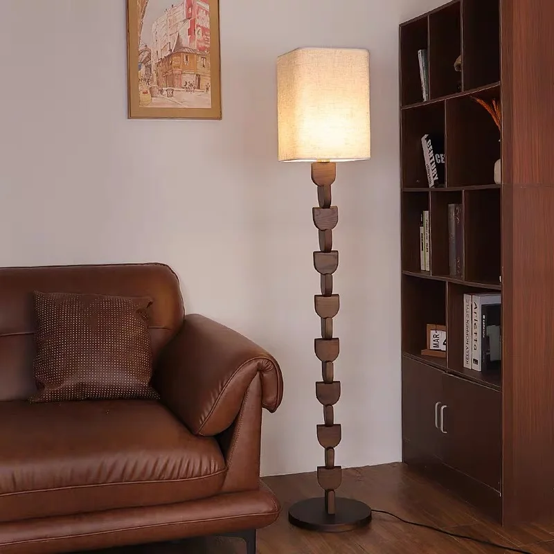 

New Chinese wood art floor lamp, living room sofa, silent wind, ancient study, homestay atmosphere floor lamp