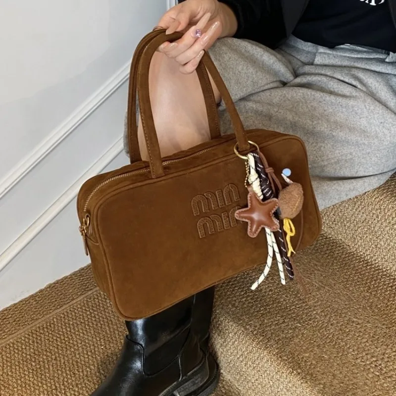 

Vintage Fashion Large Capacity Tote Bag For Women Elegant Minimalist Design With Solid Color And Luxury