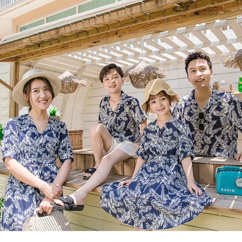 

2025 Vacation Look Couple Matching Clothes Family Father Beach Shirts Shorts Two Piece Set Clothing Mother Daughter Resort Dress