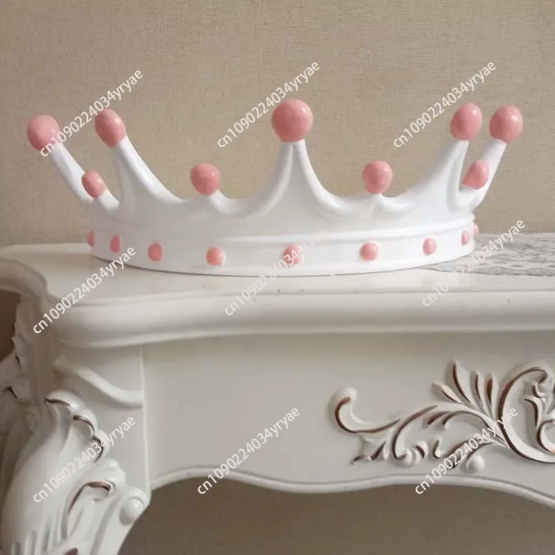 Retro Three-dimensional Wall-mounted Decorative Crown Wall Handicrafts Metal Figurine Luxury Home Decor Fairy Garden