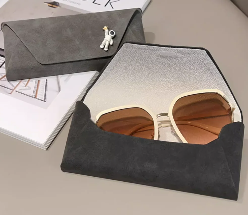 

Cute high-end glasses case sunglasses storage sunglasses bag pressure resistant portable simple leather glasses storage bag B1