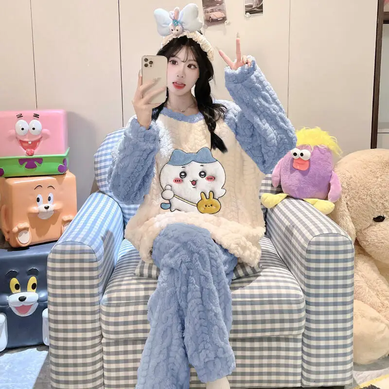 漫画ぬいぐるみパジャマセットちいかわかわいいハローキティ女性秋冬暖かい快適なラウンドネックかわいいラウンジ服スーツ